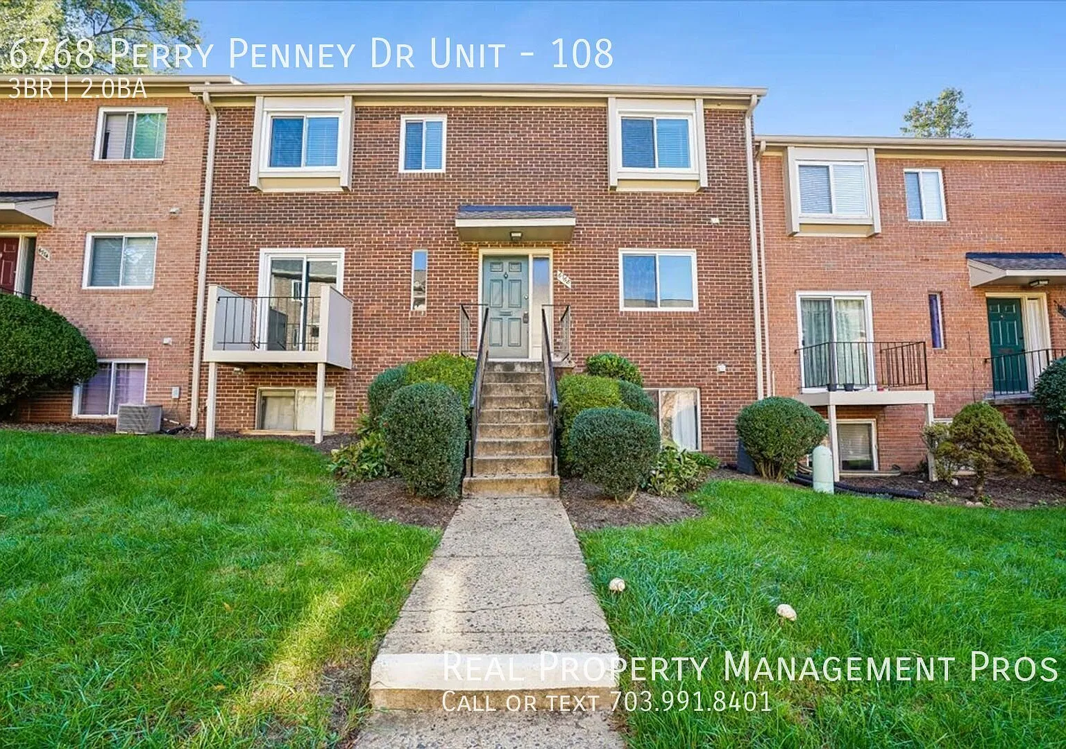 3bed 2bath in Terrace Townhomes of Annandale! — Photo 1