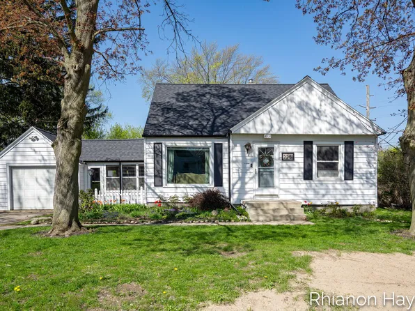 2251 Meurs Ct SW, Wyoming, MI 49519