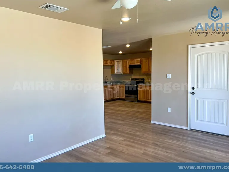 3114 E Cornell St — Photo 3