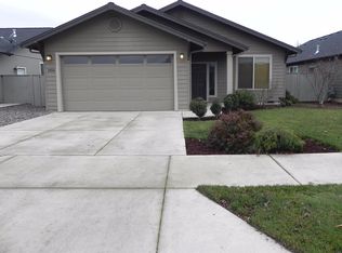 1954 Thomas Rd, Medford, OR 97501