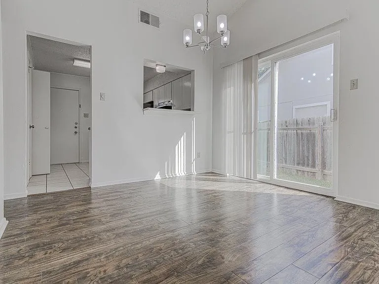 8108 W Gate Blvd #A — Photo 16