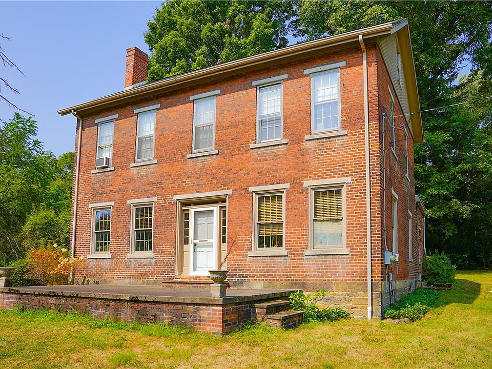 1st image of 828 Brownhome Rd