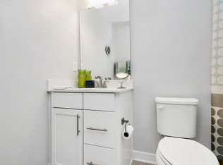 662 Uwharrie River Rd, Charlotte, NC 28211