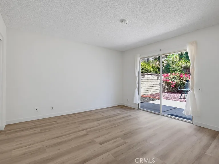 22692 Via Santa Maria — Photo 11