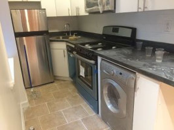 2nd image of 120 W 112th St APT 5A