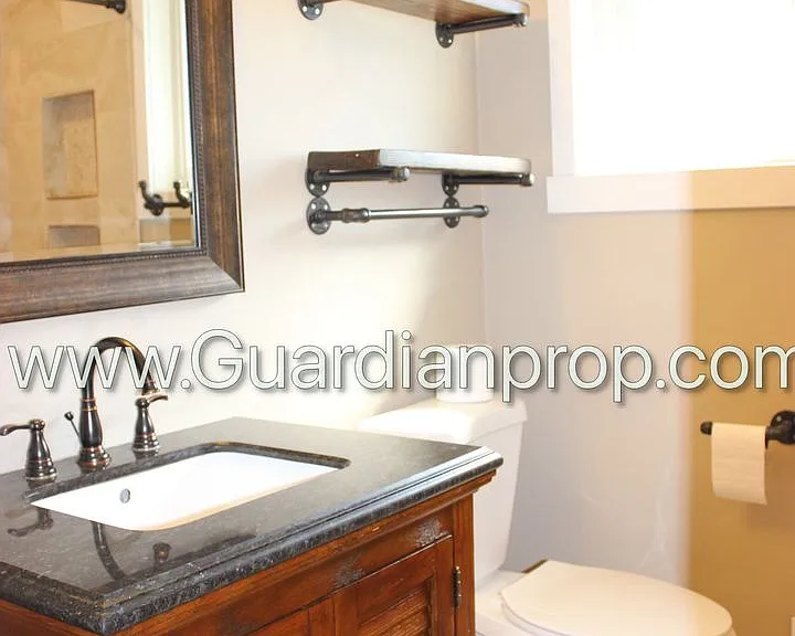 2516 W 98th St — Photo 12