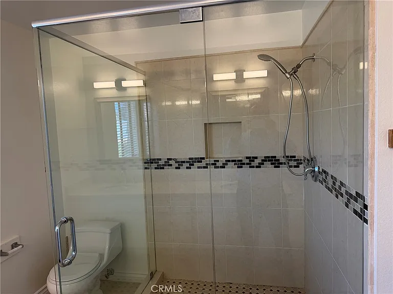 25311 Hillary Ln — Photo 6