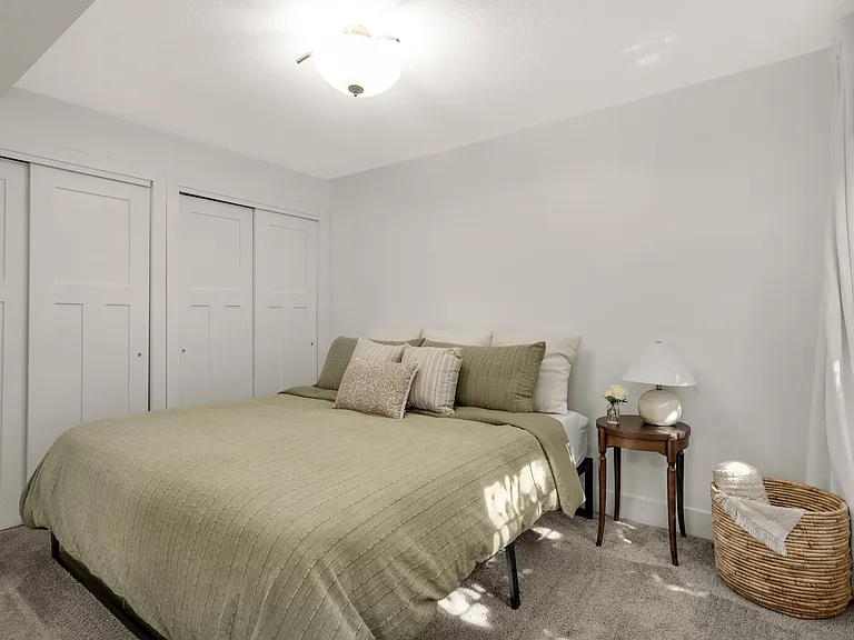 1385 Arbor St — Photo 18
