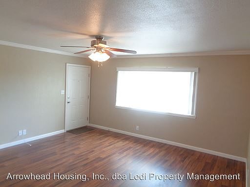 3rd image of 1115 Glenhurst Dr