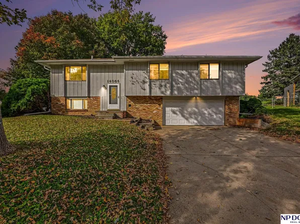 14086 Monroe Cir, Omaha, NE 68137