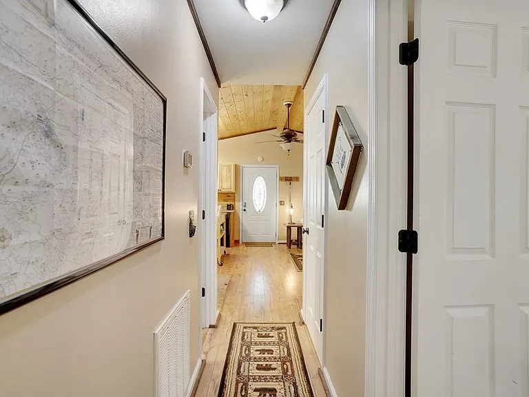41 Courtside Ct — Photo 24