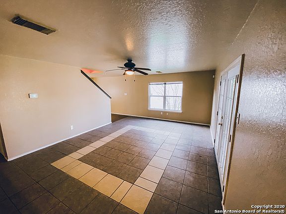 5th image of 5623 Lovett Oaks