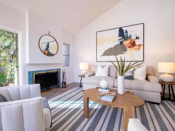 6263 Caminito Carrena, San Diego, CA 92122