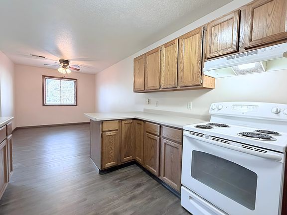 4th image of 209 E Veterans St APT C