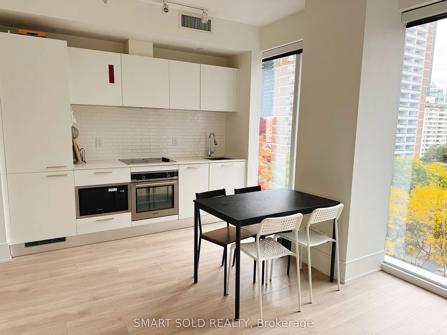 2 bed, $2,850 — Photo 2