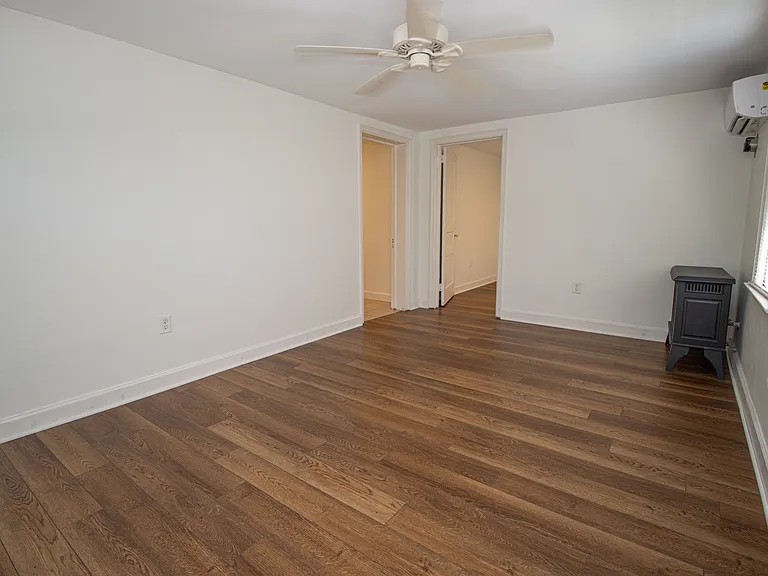 314 Ravenel St — Photo 6