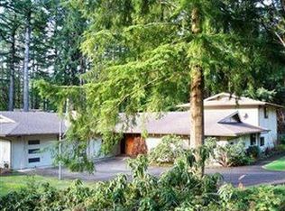 5721 Camelot Dr SW, Olympia, WA 98512