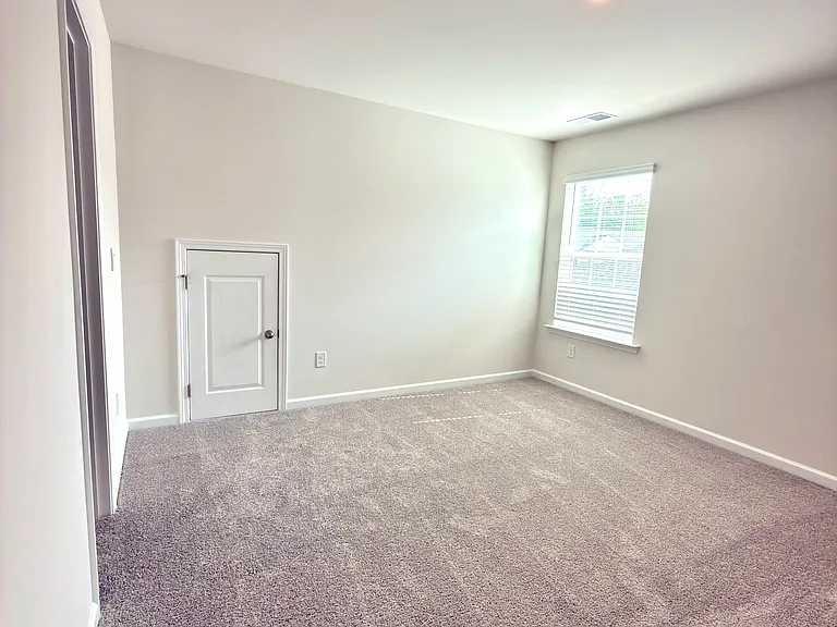 123 Pecan Grove Ln — Photo 9