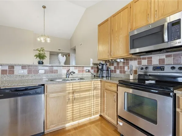 8030 N Drury Ave Unit 3C, Kansas City, MO 64119