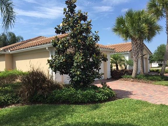 2nd image of 11991 Fiore Dr