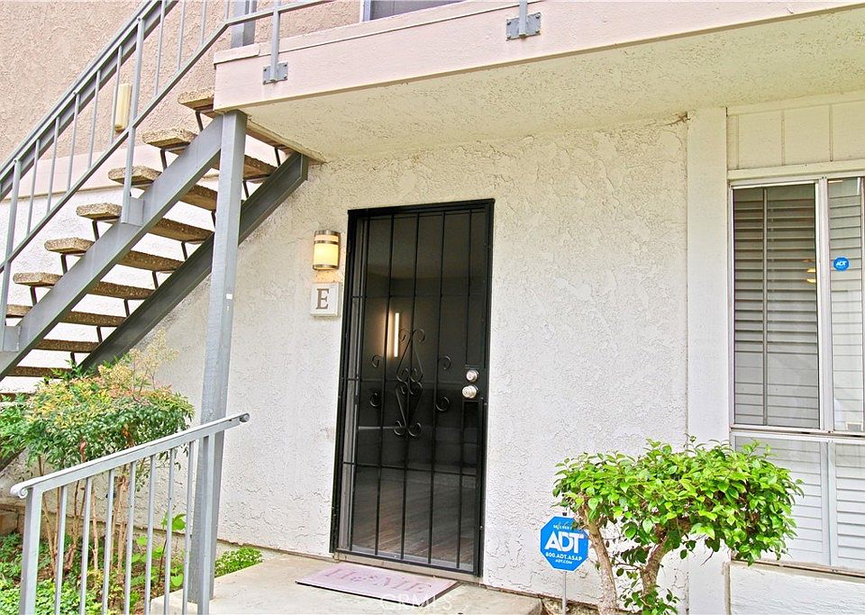 2867 S Fairview St UNIT E, Santa Ana, CA 92704 | Zillow