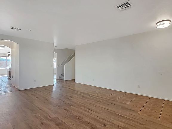 5th image of 8829 W Preston Ln
