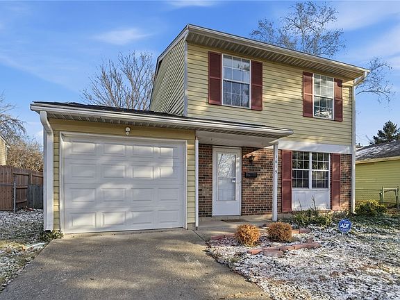 2nd image of 1619 Carriage Dr