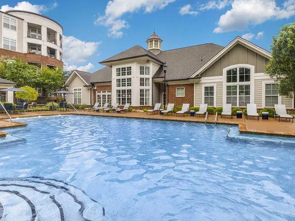 Gramercy Square at Ayrsley