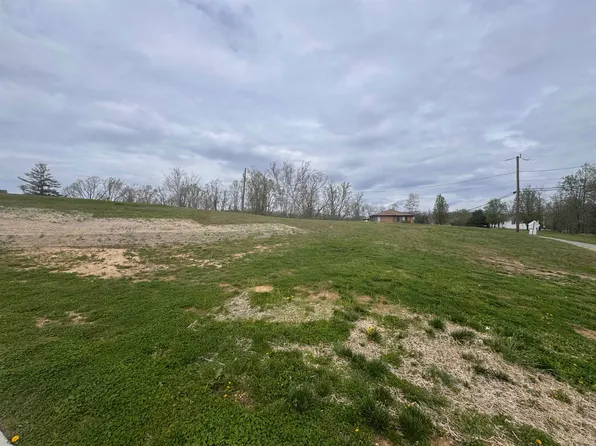 3808 Blue Sulphur Rd, Ona, WV 25545