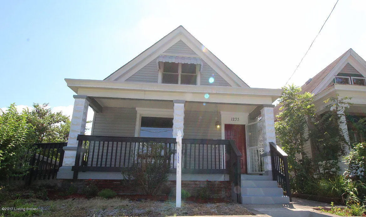 1233 S Clay St photo 1