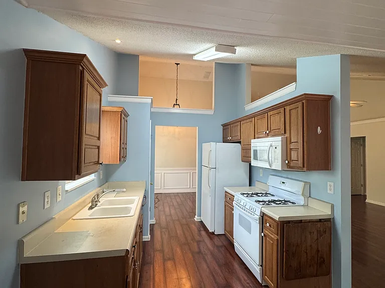 1840 Arborwood Dr — Photo 26