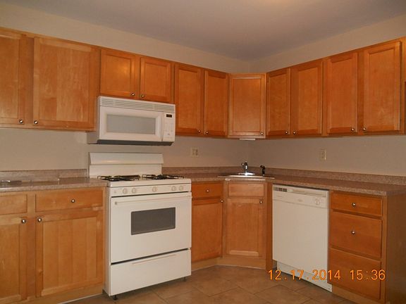 4th image of 59 Kensington Ave #B