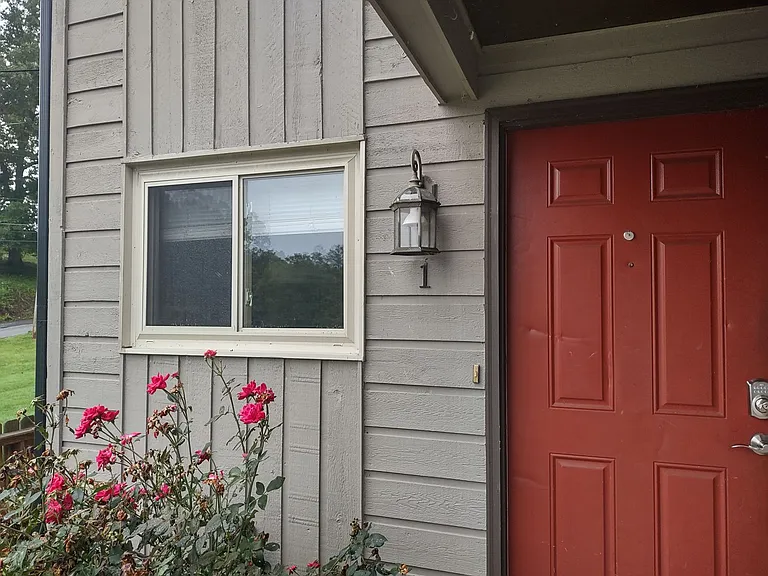 1433 Shipley Ferry Rd E — Photo 24