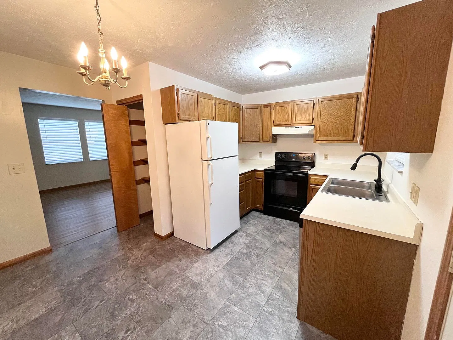 115-121 McGrew Drive — Photo 4