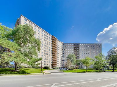 6833 N Kedzie Ave APT 1101, Chicago, IL, 60645