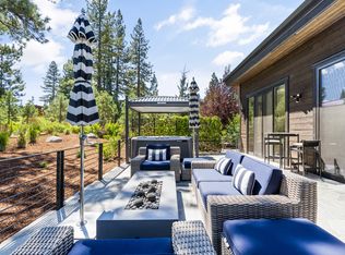 10116 Corrie Ct, Truckee, CA 96161