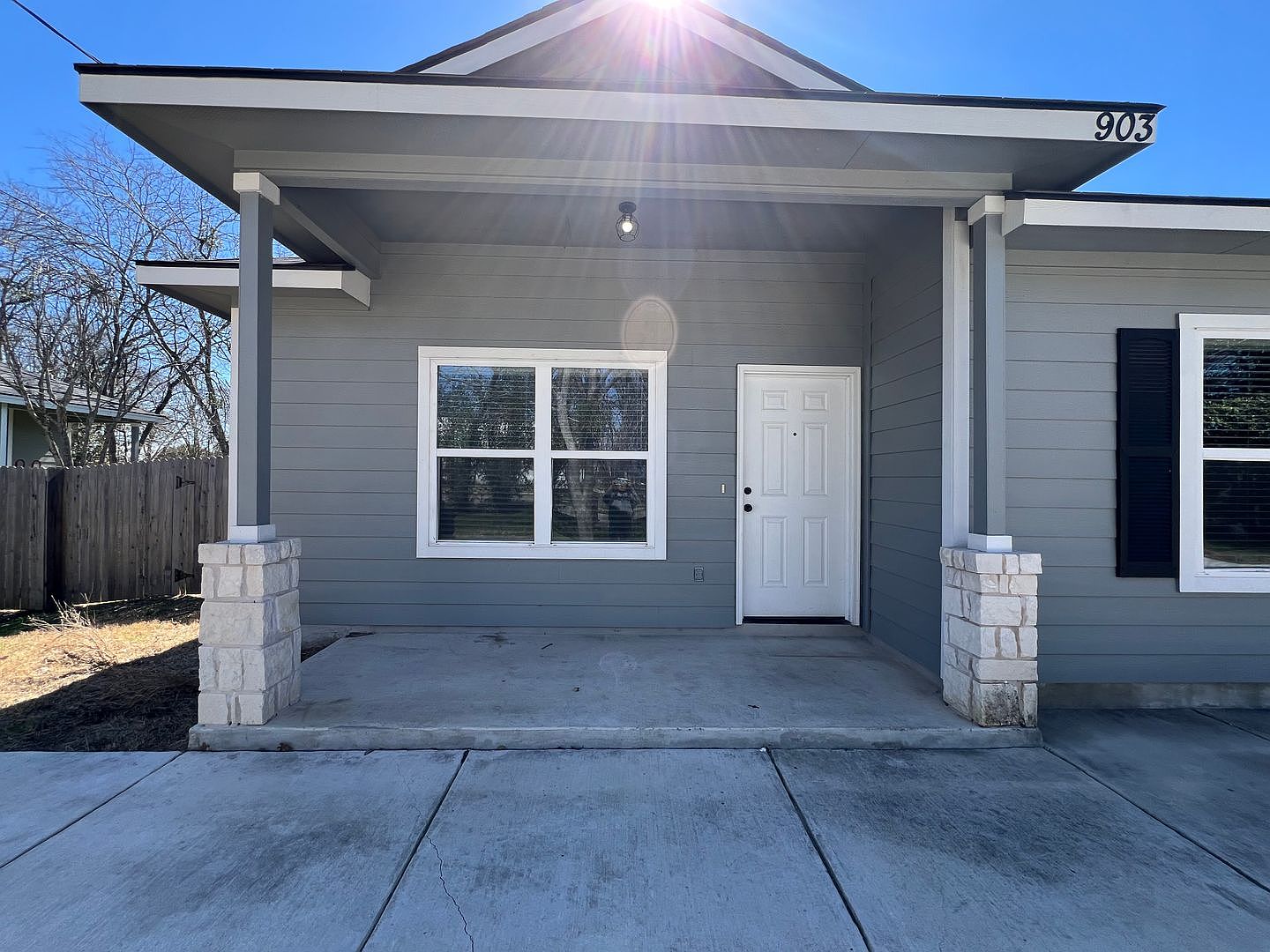 903 E Seideman St, Seguin, TX 78155 Zillow