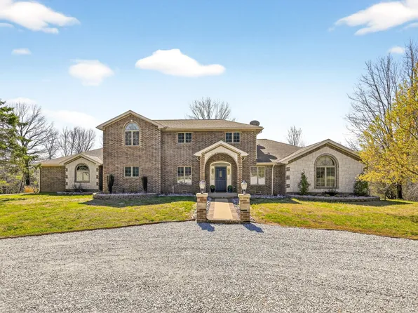 13317 Oakwood Trail Road, Neosho, MO 64850