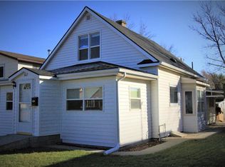 612 3rd St W, Roundup, MT 59072