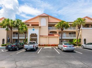 407 Bouchelle Dr APT 104, New Smyrna Beach, FL 32169