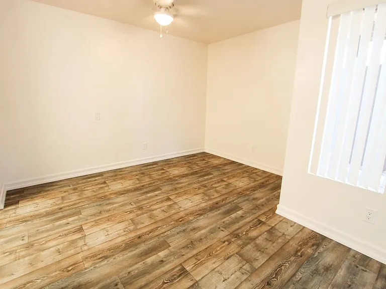 3415 Beech St — Photo 5