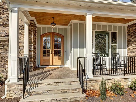 2nd image of 9201 Charlotte Ct