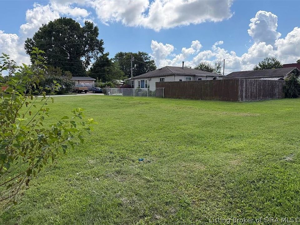 2nd image of 425 Green Road