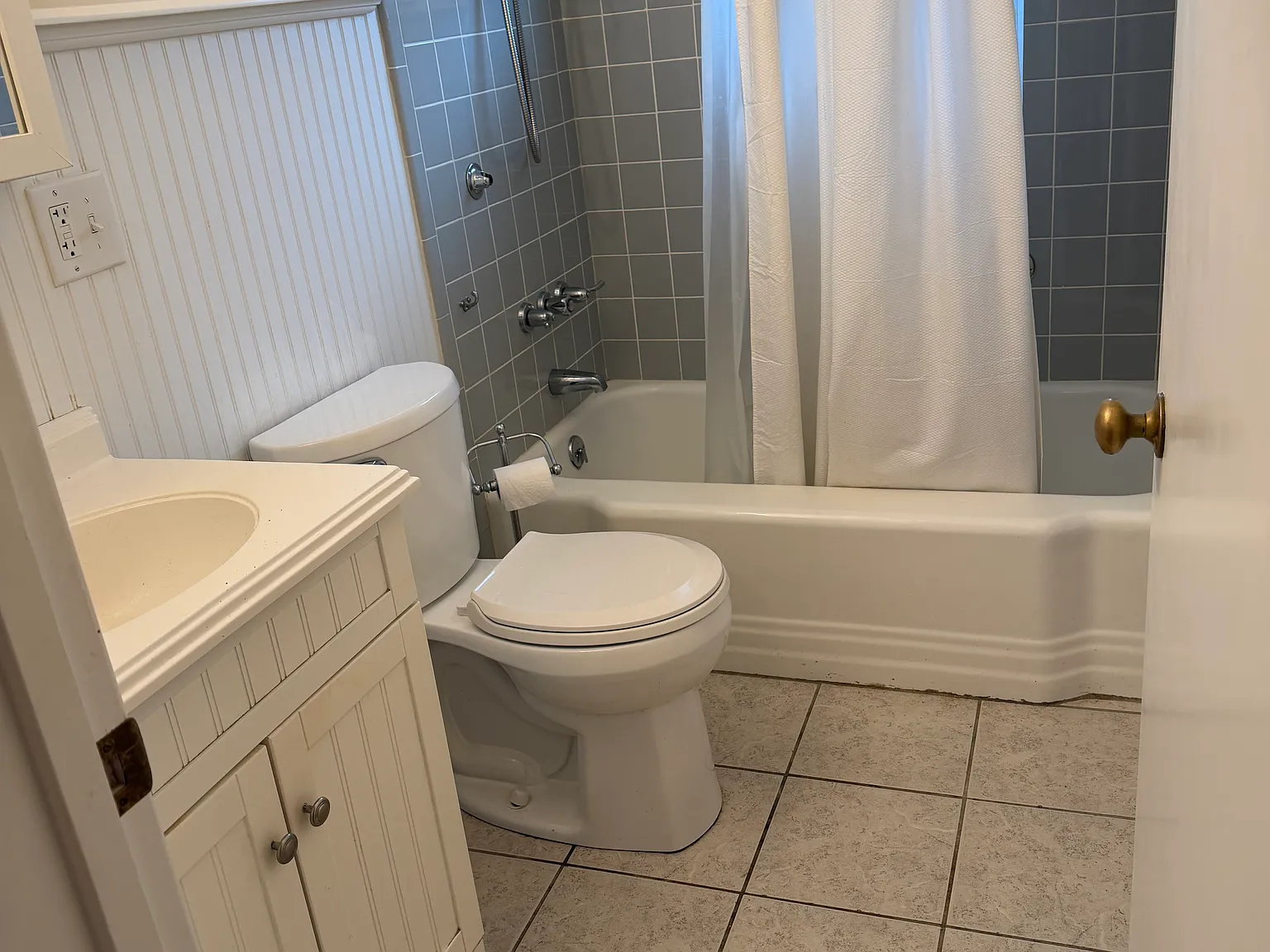 2 bed, 900 sqft, $1,275 — Photo 4