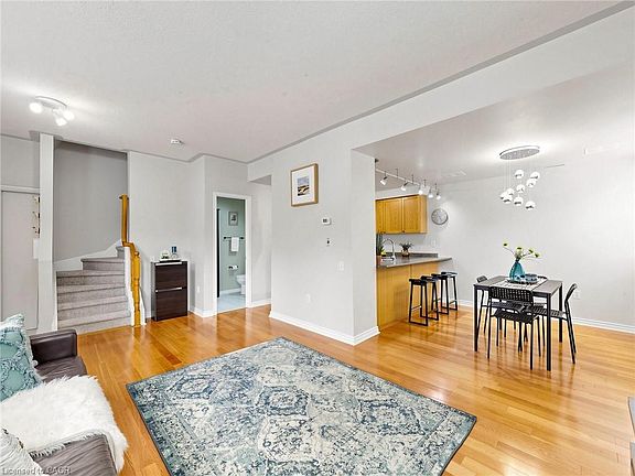 4th image of 760 Lawrence Ave W #76