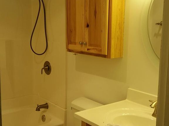 3rd image of 17524 52nd Ave W
