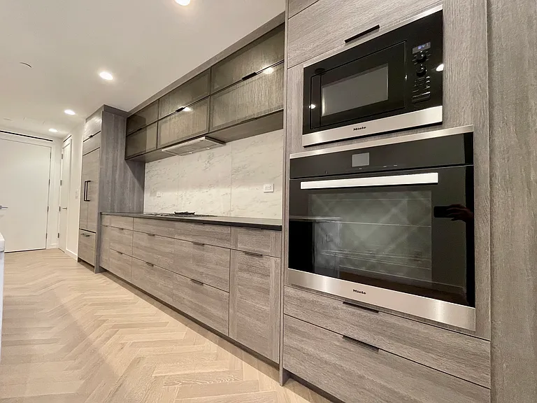 15 E 31st St #3 — Photo 4