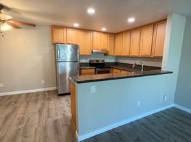74 Kingswood Dr