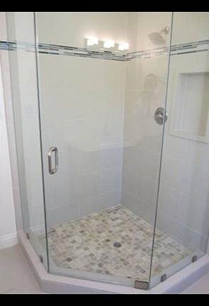 4th image of 8418 1/2 Fountain Ave