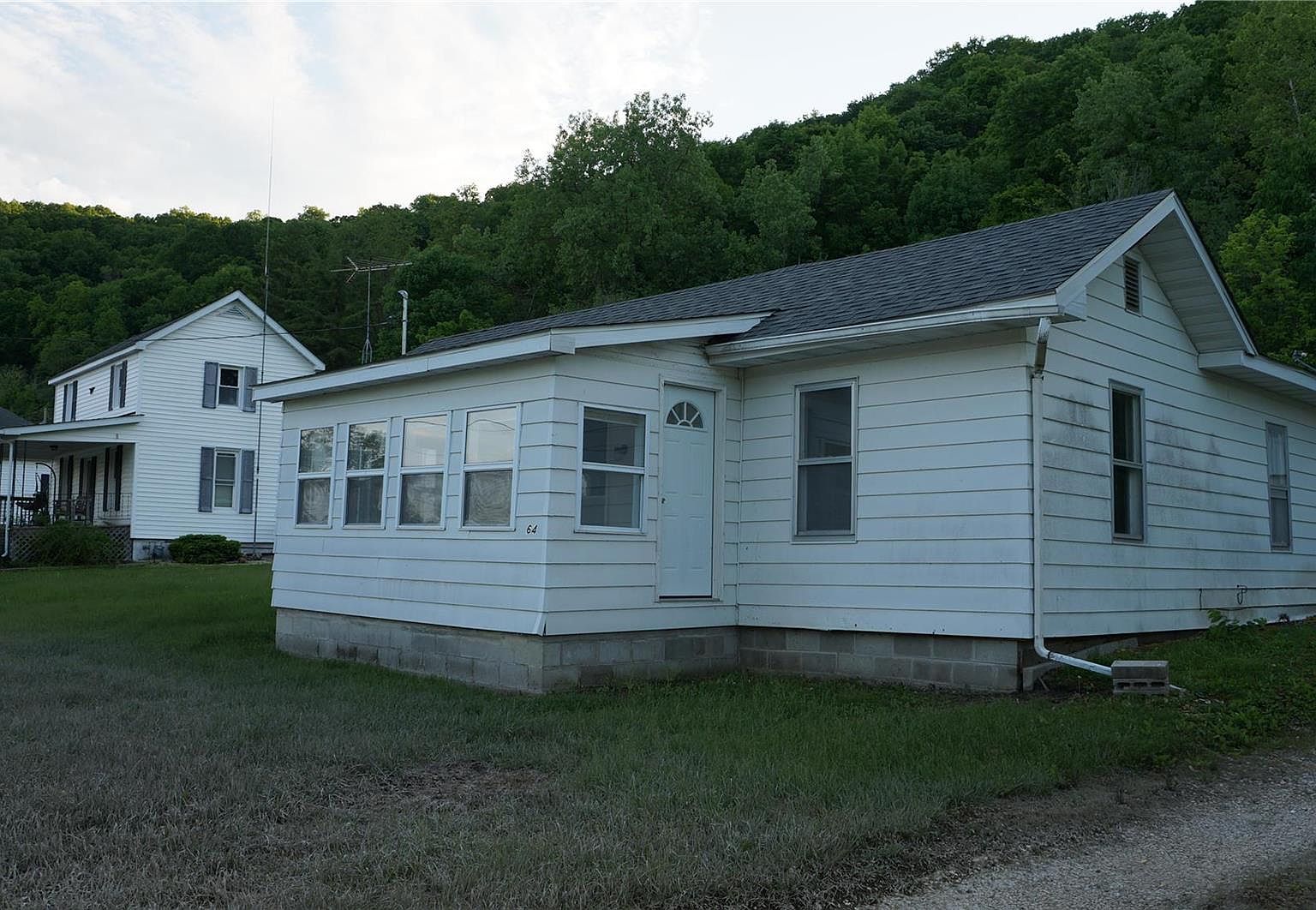 1012 N Park St, Hardin, IL 62047 Zillow